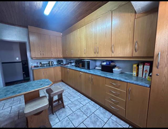 3 BEDROOM HOUSE FOR SALE IN VANDERBIJLPARK SE 6